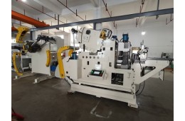 Openable straightening design of 3 in 1 decoiler straightening feeder  Openable straightening design of 3 in 1 decoiler straightening feeder